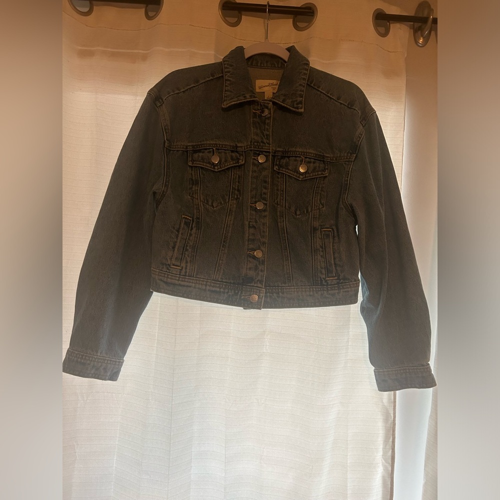 Universal Thread Blue Denim Jean Jacket Cropped Fit - Picture 12 of 16